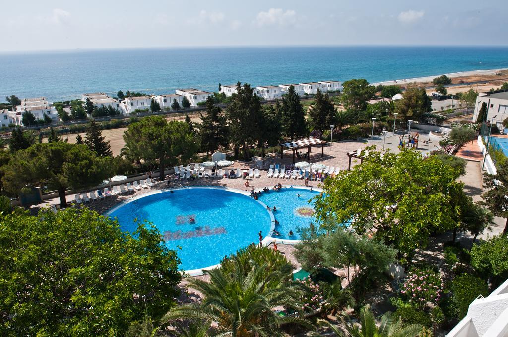 Hotel Villaggio Club Altalia Residence Brancaleone Екстер'єр фото