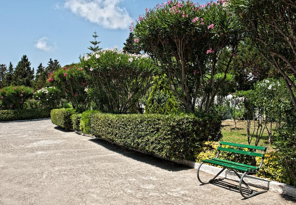 Hotel Villaggio Club Altalia Residence Brancaleone Екстер'єр фото