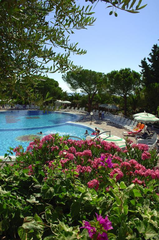 Hotel Villaggio Club Altalia Residence Brancaleone Екстер'єр фото